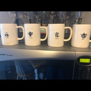 Rae Dunn mug set